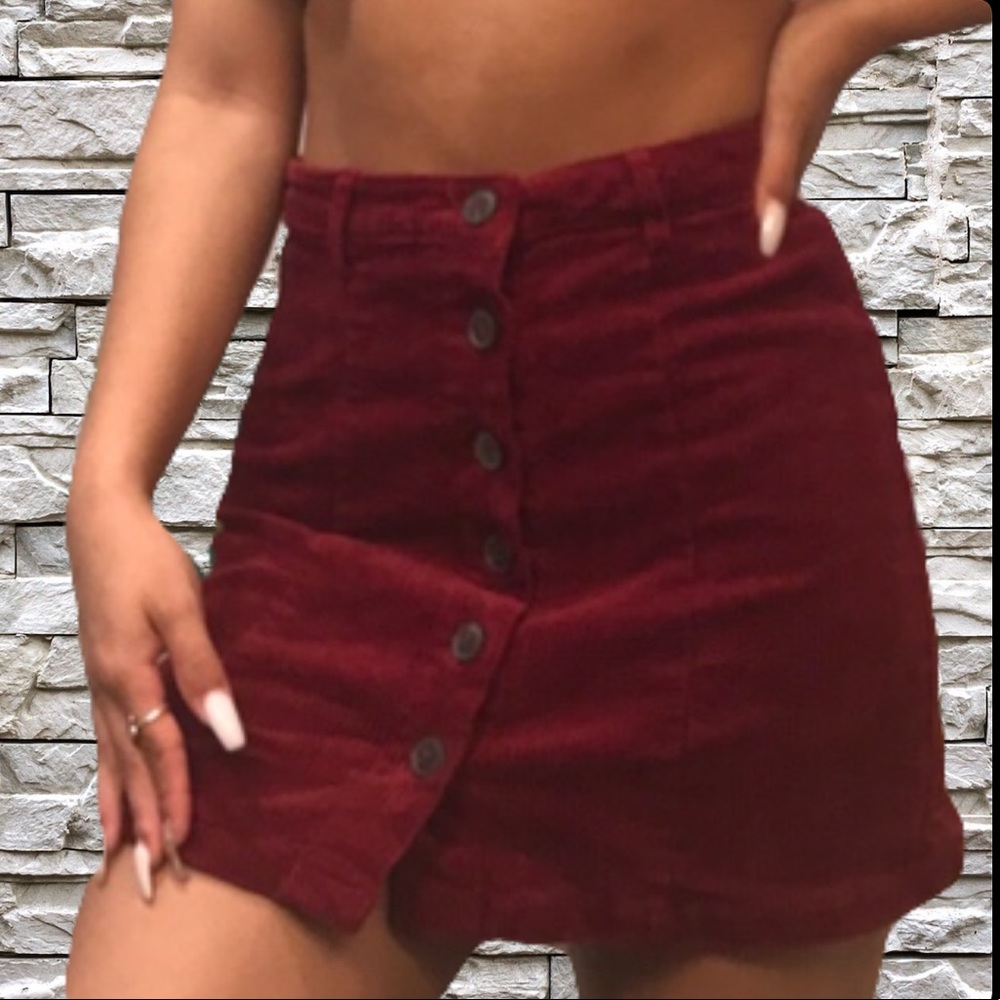 Forever 21 Skirt 🤍